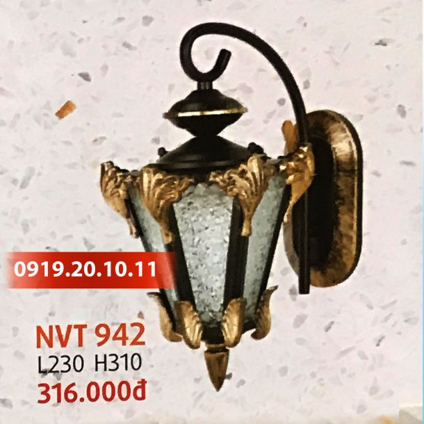 ĐÈN NGOÀI TRỜI NVT 942